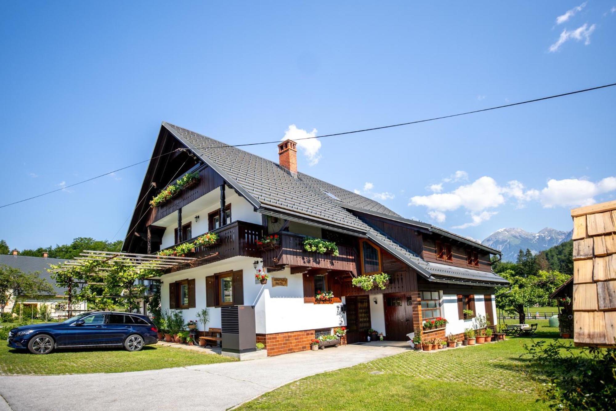 Apartmaji Prezelj Бохинь Экстерьер фото